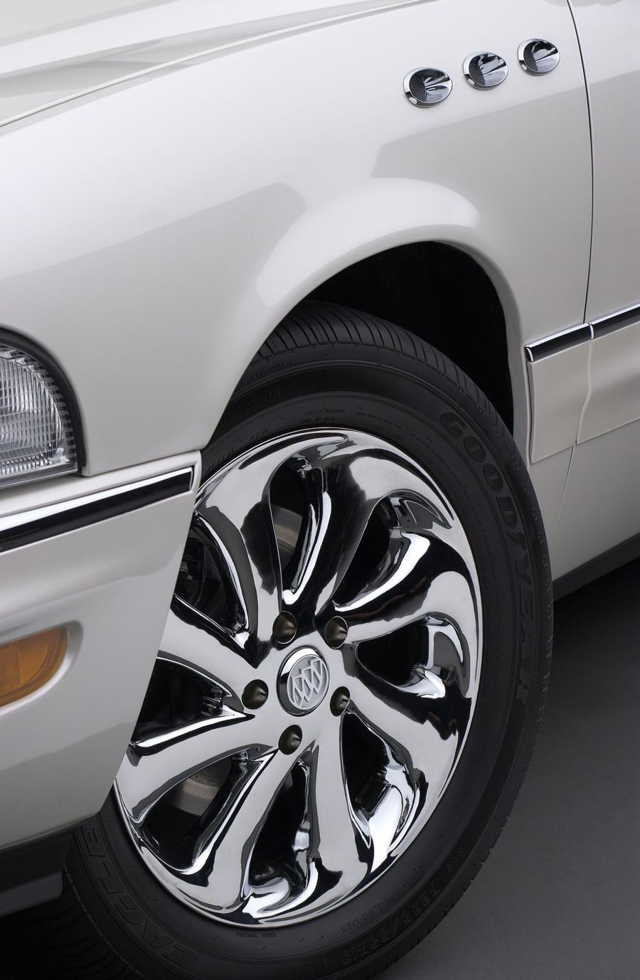  Buick Park Avenue Ultra 2003 года  (фото 15 из 31)